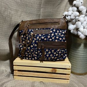 American Eagle by Payless Crossbody Purse